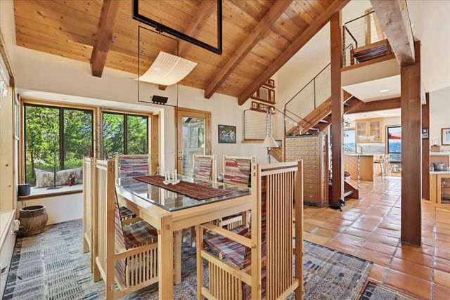 20111 Tanglewood Rd, Grass Valley, CA 95945