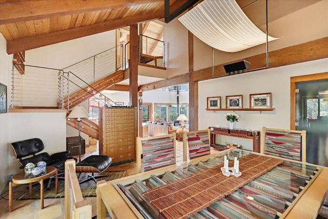20111 Tanglewood Rd, Grass Valley, CA 95945