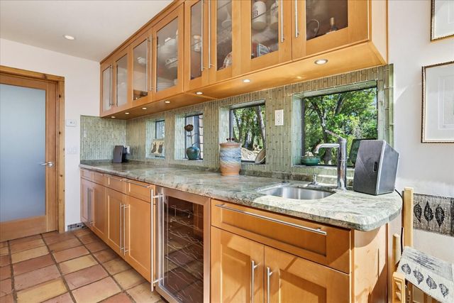 20111 Tanglewood Rd, Grass Valley, CA 95945