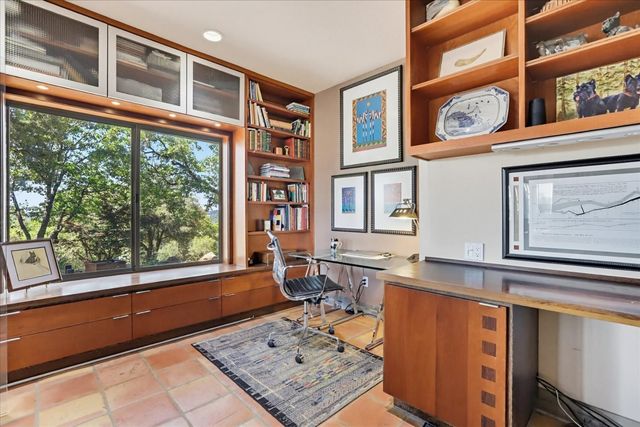 20111 Tanglewood Rd, Grass Valley, CA 95945