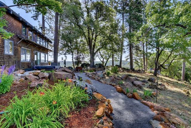 20111 Tanglewood Rd, Grass Valley, CA 95945