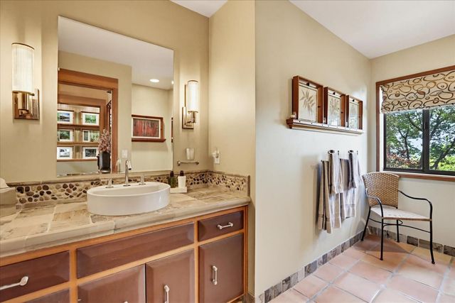 20111 Tanglewood Rd, Grass Valley, CA 95945