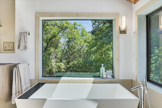20111 Tanglewood Rd, Grass Valley, CA 95945
