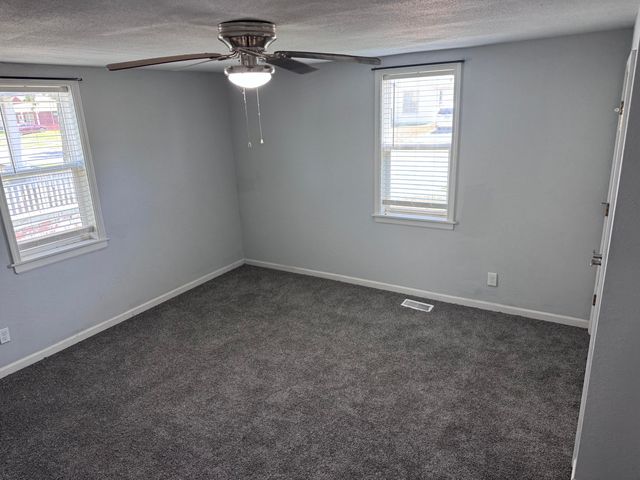809 S 4TH ST, Moberly, MO 65259