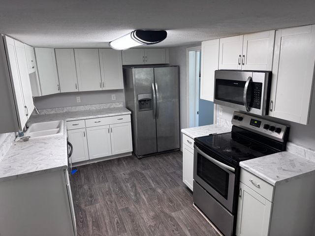 809 S 4TH ST, Moberly, MO 65259