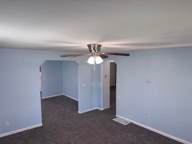 809 S 4TH ST, Moberly, MO 65259