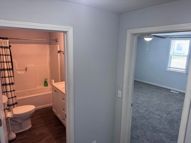 809 S 4TH ST, Moberly, MO 65259
