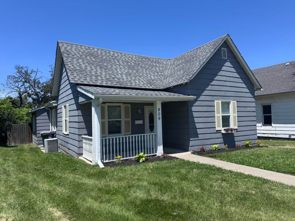 809 S 4TH ST, Moberly, MO 65259