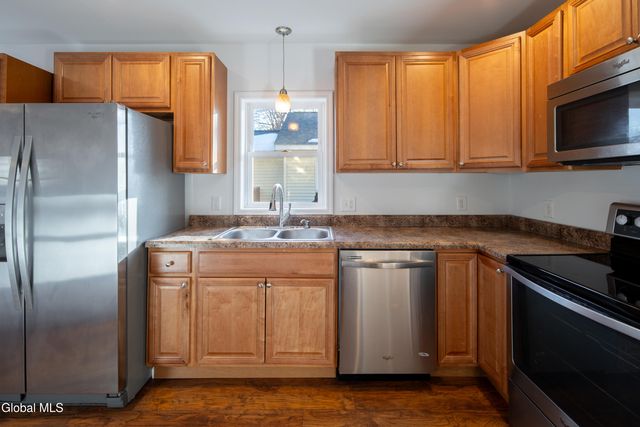 37 Marion Boulevard, Glenville, NY 12302