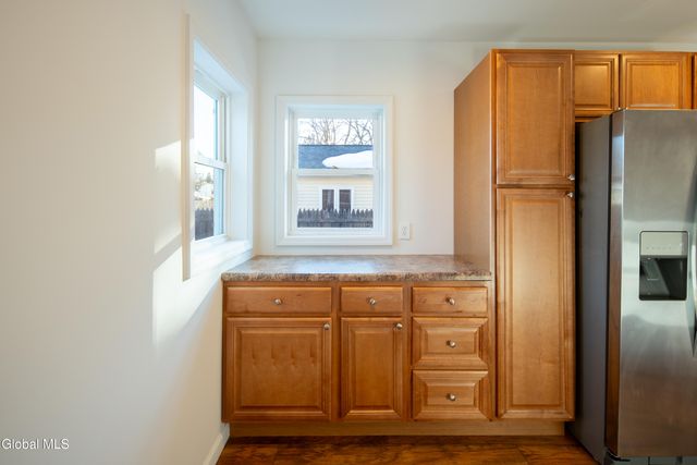 37 Marion Boulevard, Glenville, NY 12302