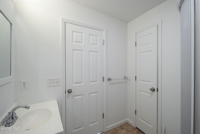 37 Marion Boulevard, Glenville, NY 12302