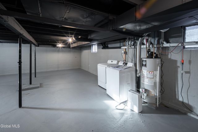 37 Marion Boulevard, Glenville, NY 12302