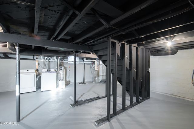 37 Marion Boulevard, Glenville, NY 12302