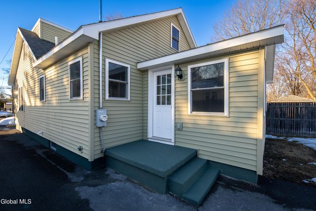 37 Marion Boulevard, Glenville, NY 12302