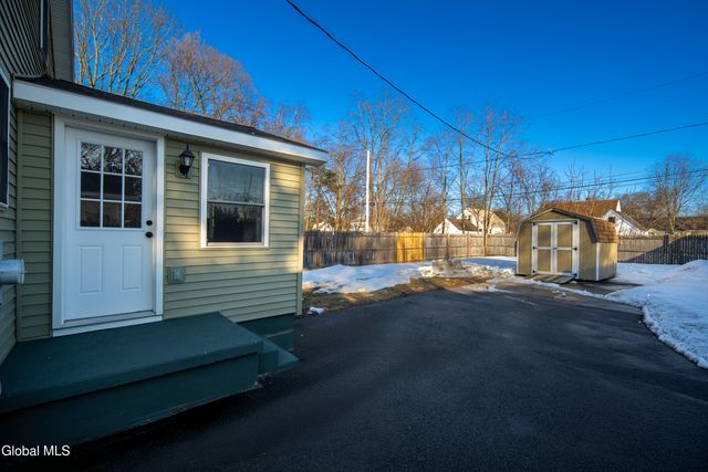 37 Marion Boulevard, Glenville, NY 12302