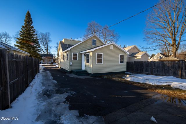 37 Marion Boulevard, Glenville, NY 12302