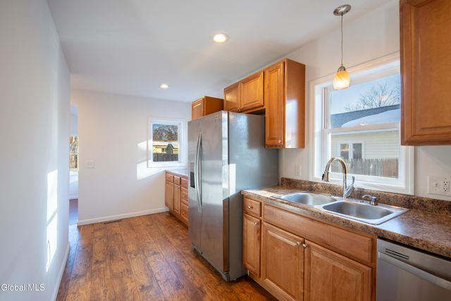 37 Marion Boulevard, Glenville, NY 12302