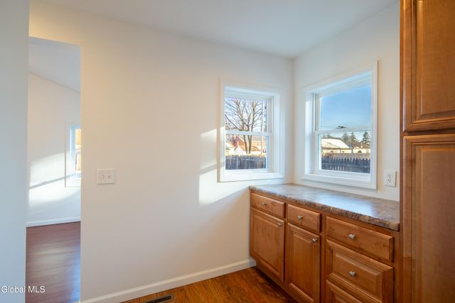 37 Marion Boulevard, Glenville, NY 12302