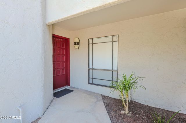 5219 N 24TH Street 104, Phoenix, AZ 85016