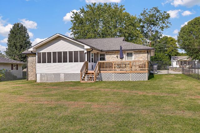 133 High Ave, Fayetteville, TN 37334