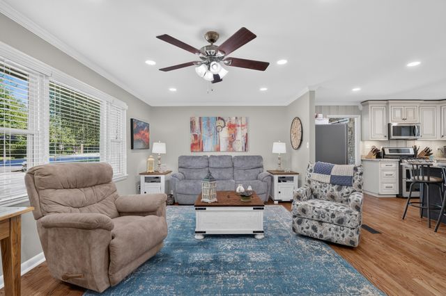133 High Ave, Fayetteville, TN 37334