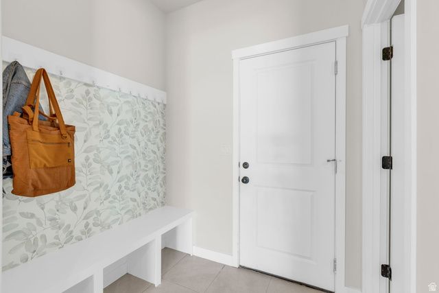 2195 S BETSY WAY, Kaysville, UT 84037