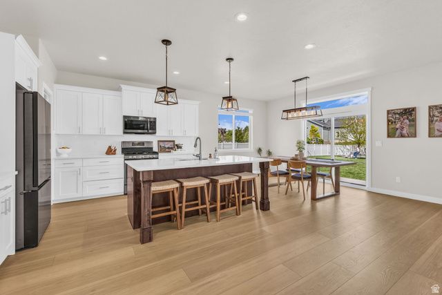 2195 S BETSY WAY, Kaysville, UT 84037