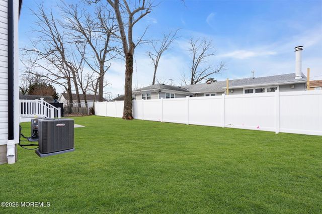 213 Ida Drive, Point Pleasant, NJ 08742