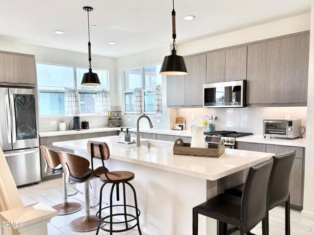 1105 Canal Street, Oxnard, CA 93035