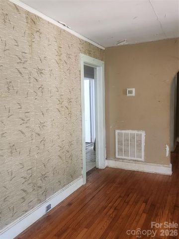 5510 Allen Road E, Charlotte, NC 28269