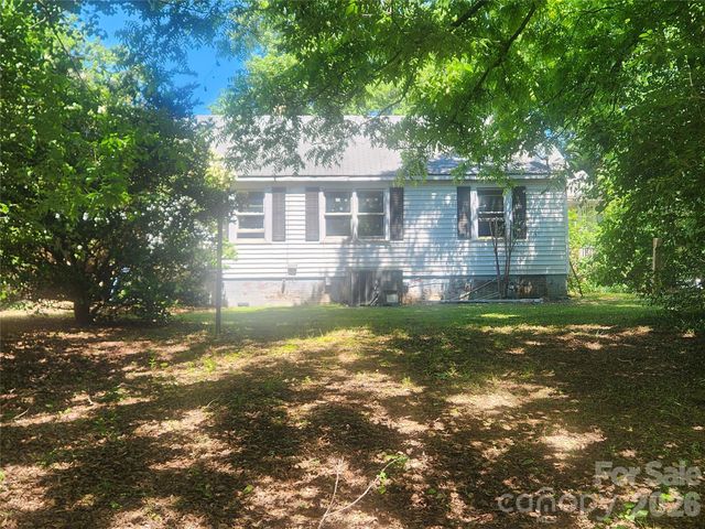 5510 Allen Road E, Charlotte, NC 28269