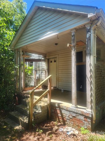 5510 Allen Road E, Charlotte, NC 28269
