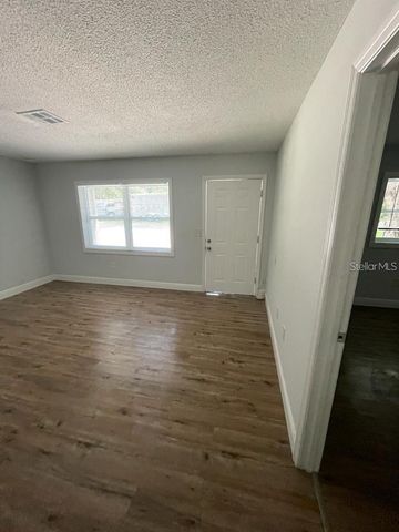 10460 SE US HIGHWAY 441 10464, Belleview, FL 34420