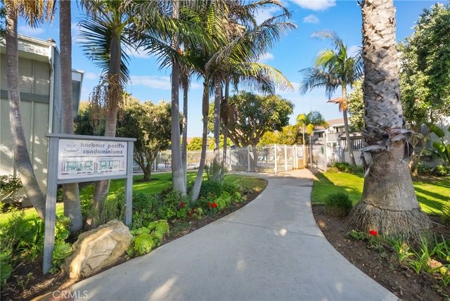 16922 Pacific Coast Hwy 102, Huntington Beach, CA 92649