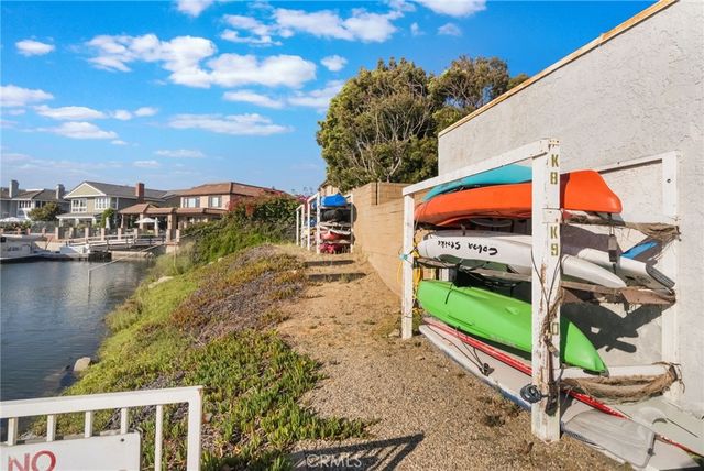 16922 Pacific Coast Hwy 102, Huntington Beach, CA 92649
