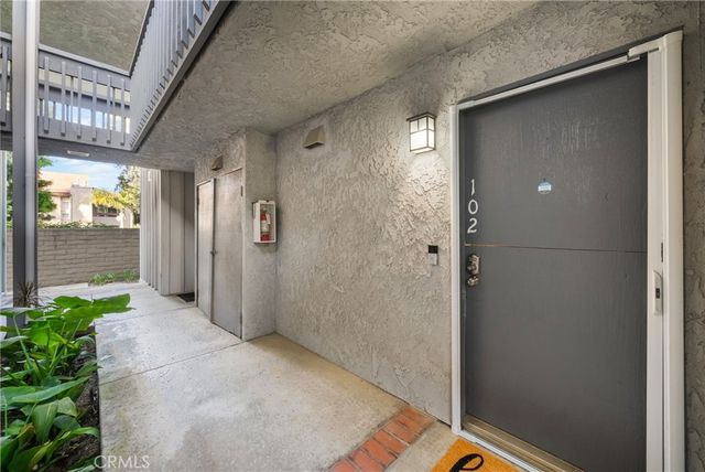 16922 Pacific Coast Hwy 102, Huntington Beach, CA 92649