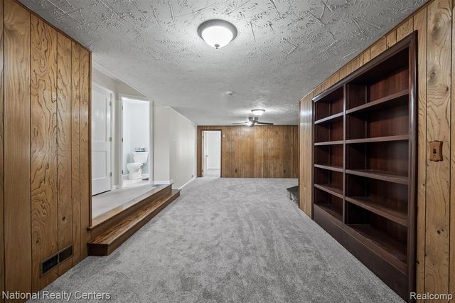 2942 S Baldwin Road, Lake Orion, MI 48360