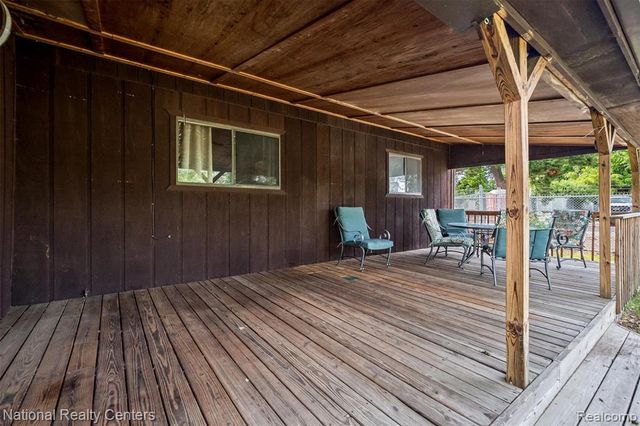 2942 S Baldwin Road, Lake Orion, MI 48360
