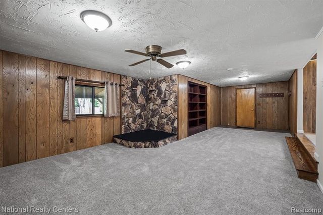2942 S Baldwin Road, Lake Orion, MI 48360