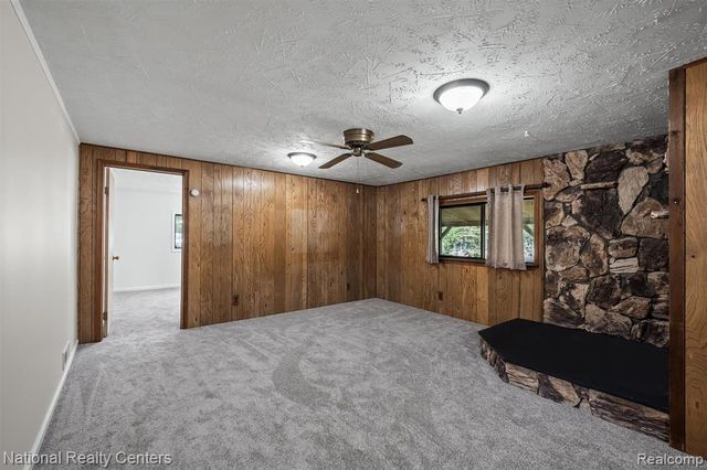 2942 S Baldwin Road, Lake Orion, MI 48360