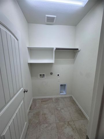 737 Montclair Mist Lane, La Marque, TX 77568