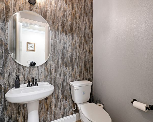 3841 Karen Road, Midlothian, TX 76065