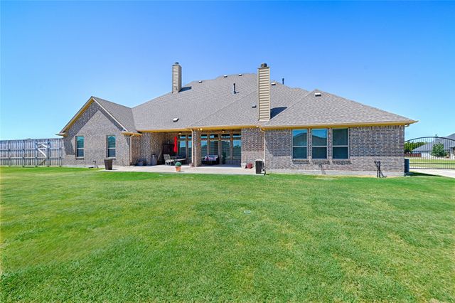3841 Karen Road, Midlothian, TX 76065