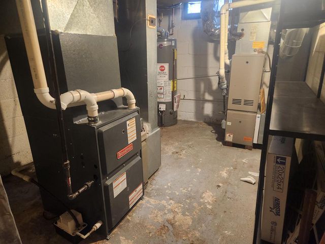 2575 S 76th STREET, West Allis, WI 53219