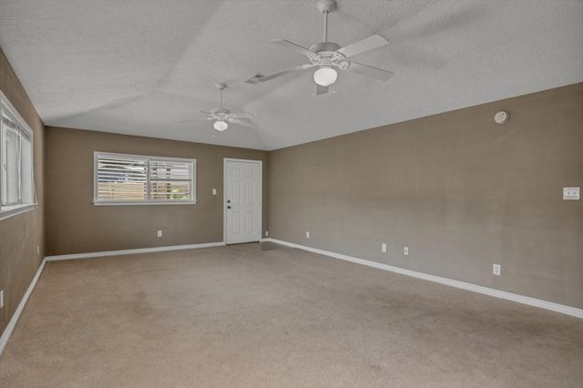 119 Barracuda Avenue, Galveston, TX 77550