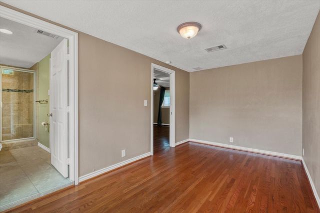 119 Barracuda Avenue, Galveston, TX 77550