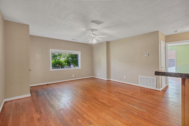 119 Barracuda Avenue, Galveston, TX 77550