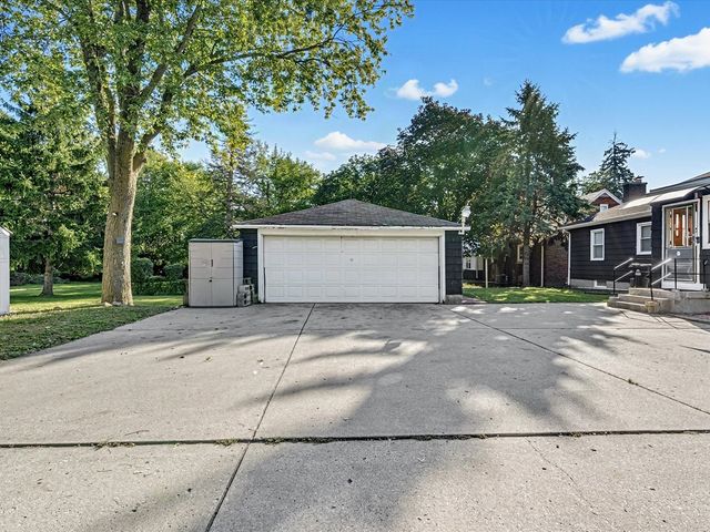 3536 Bernice Road, Lansing, IL 60438