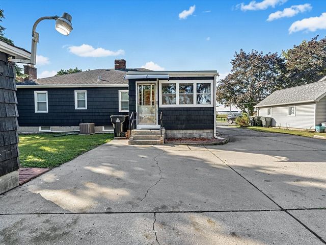 3536 Bernice Road, Lansing, IL 60438