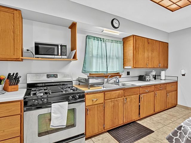 3536 Bernice Road, Lansing, IL 60438